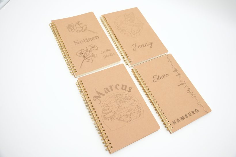 Personalisiertes Notizbuch aus Kraftpapier