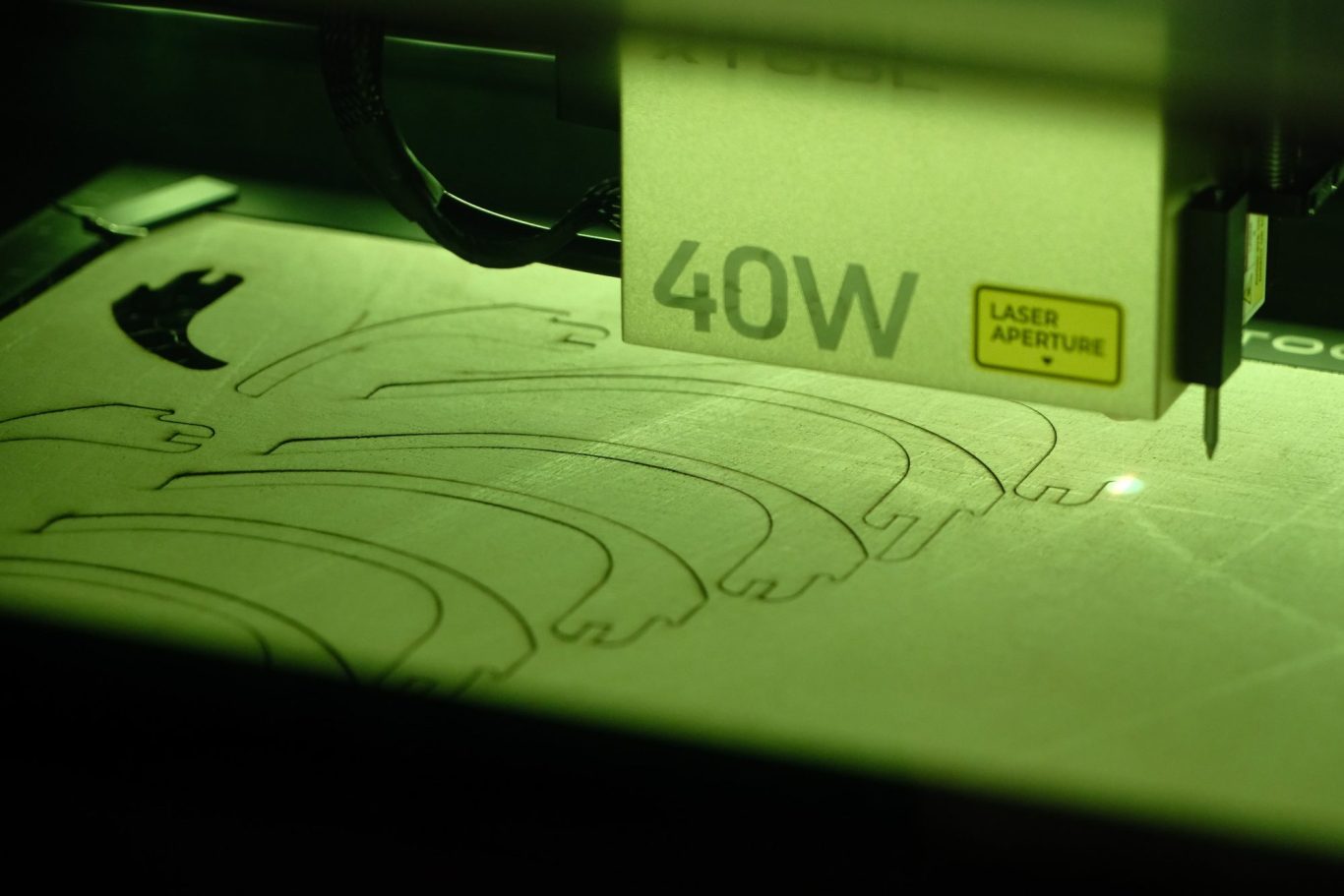 Lasermaschine in Aktion